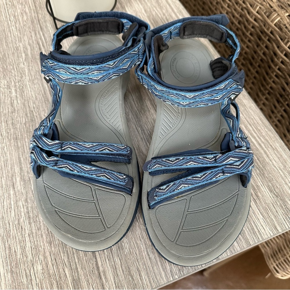 Teva Terra Fi Lite Blue Multi Print Strappy Water Trail
Hiking Sandal 9 - Picture 2 of 6
